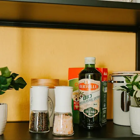 Modernes Mit Balkon Und Stellplatz *