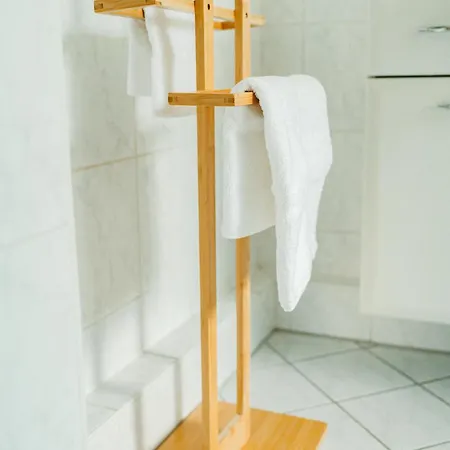 Modernes Mit Balkon Und Stellplatz Apartament *