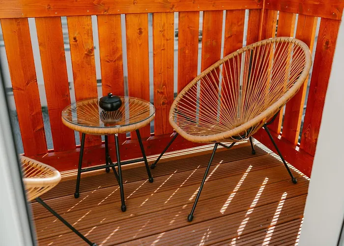 Modernes Mit Balkon Und Stellplatz דירה קוניגשטיין אן דר אלבה